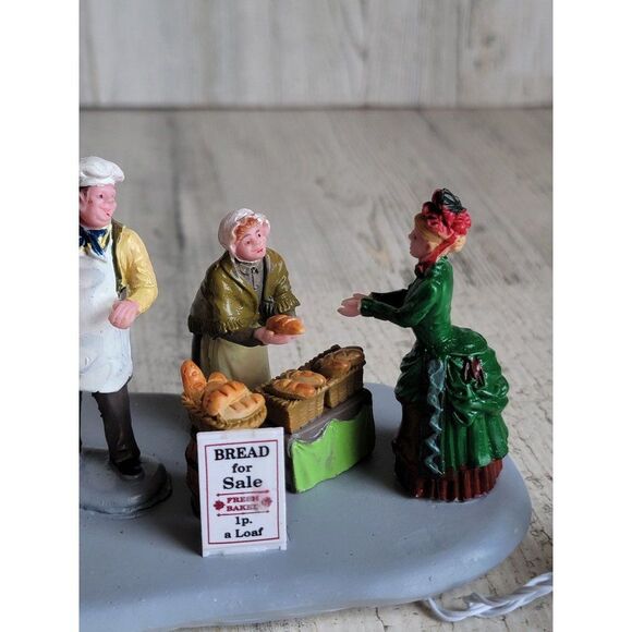 Lemax Bread bakers light up Village accessory Xmas - Picture 4 of 8